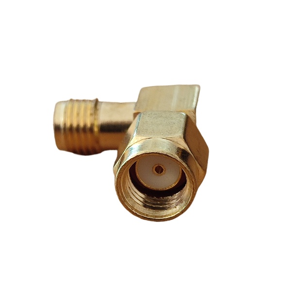 Adaptateur coudé RP SMA Male vers SMA Femelle