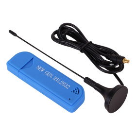 Clé USB RTL2832 avec tuner R860 (nouvelle version du R820T2) + antenne